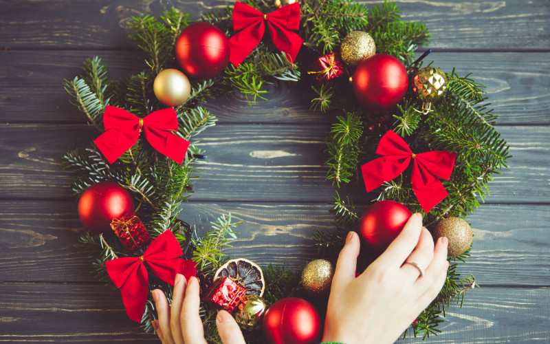 christmas season how to boost your interior decorating certification business