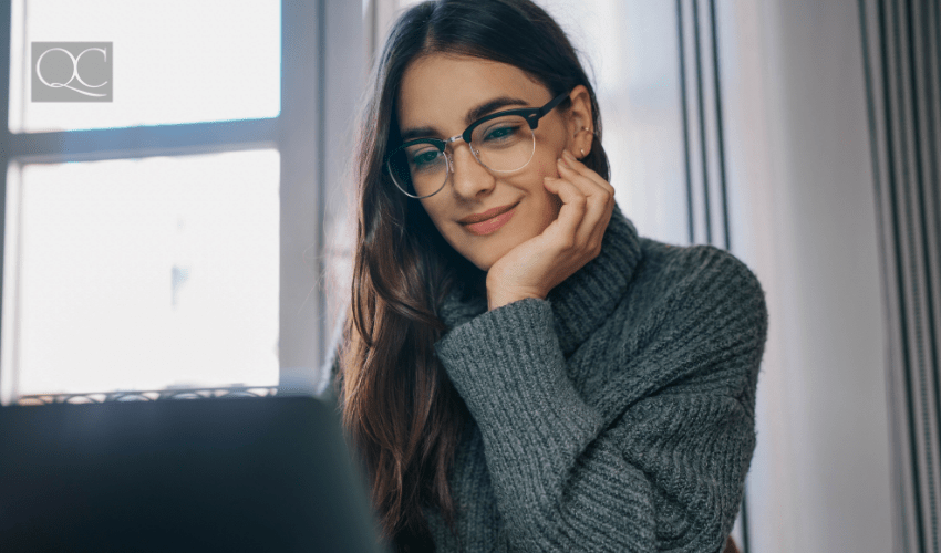 Pinterest article, Mar 25 2021, in-post image, woman smiling and looking at laptop