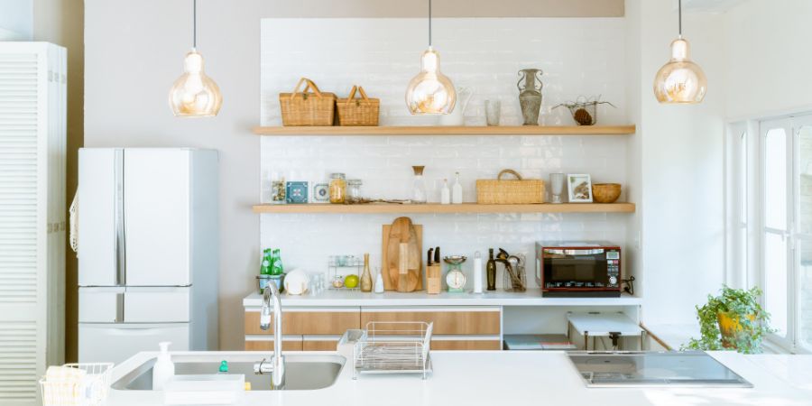 Well organized kitchen concept. Organizing mistakes article.