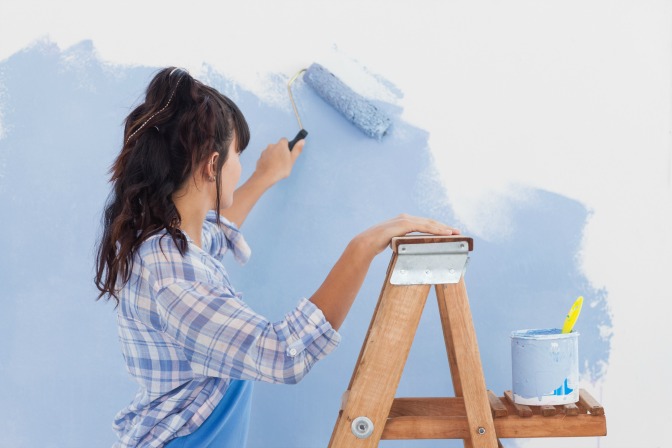 Learn how to be a home designer and interior decorator with paint color schemes